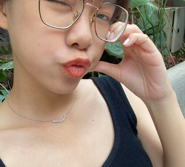 Ảnh 8 của Vợ trẻ đam mê bạo dâm BDSM thích nhét buồi tận họng địt cả 2 lỗ (Full Clip + Pic) – P1